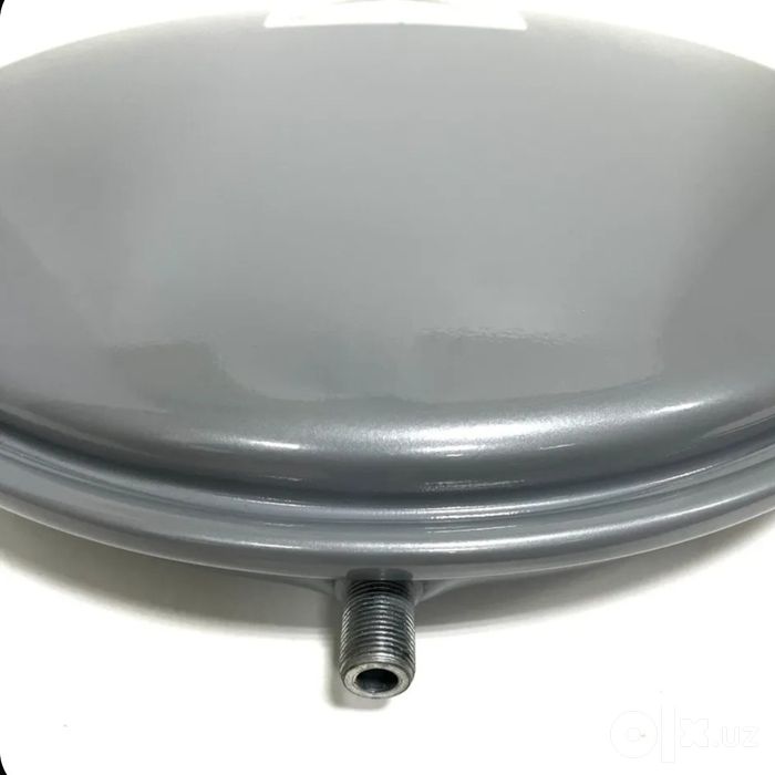 Расширительный баки  6-7-8 L для газовых котлов  (3/8 резьба)