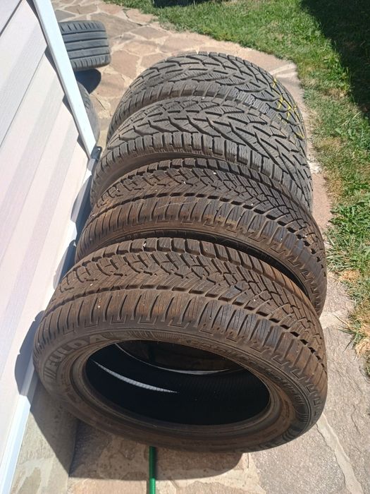 Продавам 4бр.джанти с летни гуми 195/55/15 TOYO + 4бр зимни (2бр Fulda , 2 бр Snow 195/55/15)