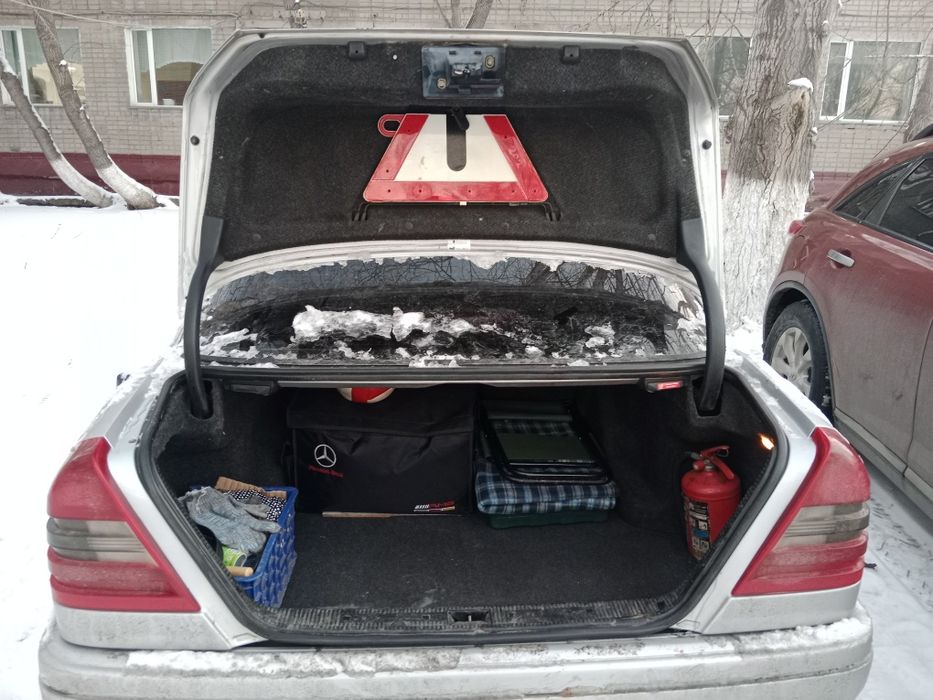 Продам Мерседес С 180