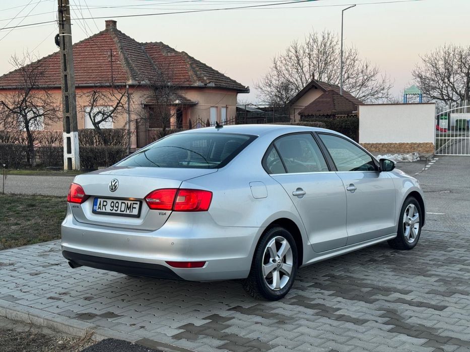 Volkswagen Jetta model Match