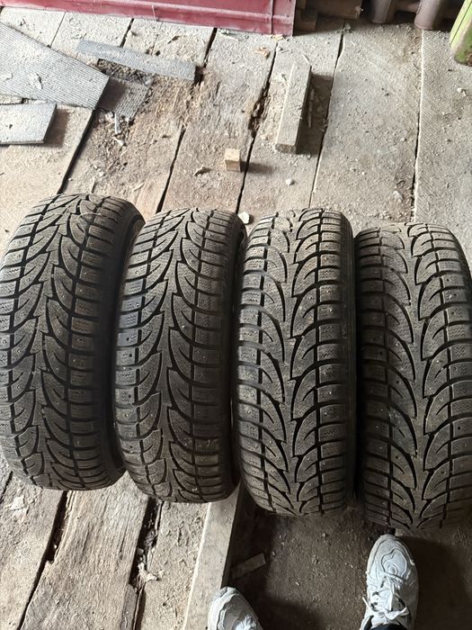 Резина Китай Roadx RX FROST 195/65/15