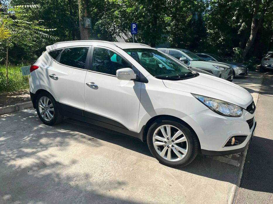 HYUNDAI ix35 2011 — imagine 2