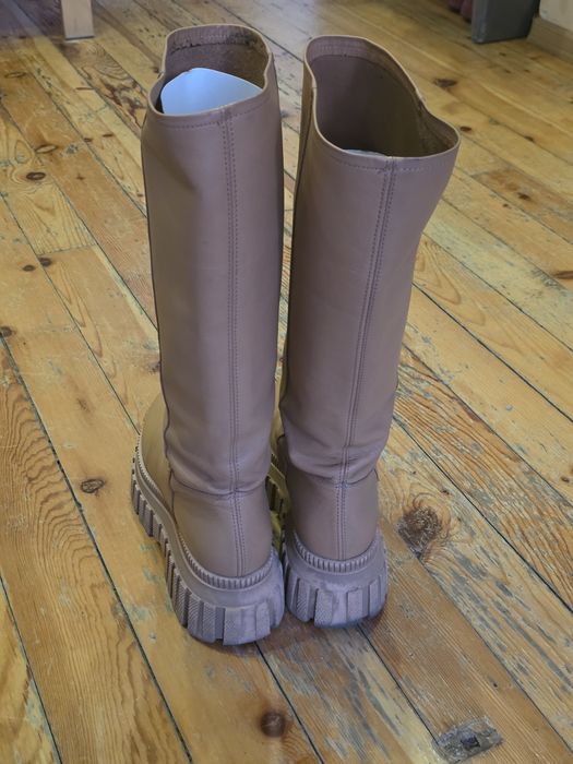 Кожени дамски ботуши Bershka – размер 39, естествена кожа, с кутия