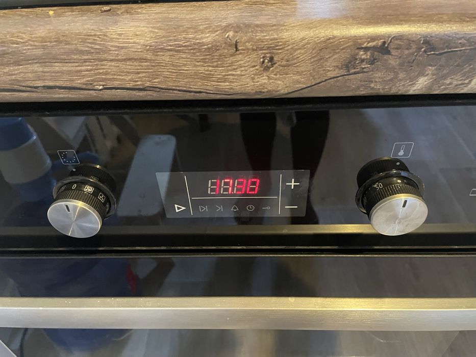 Продам духовой шкаф