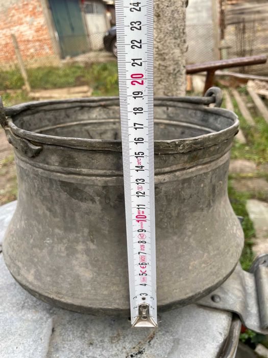 Стари менци с различна големина - от малък до голям