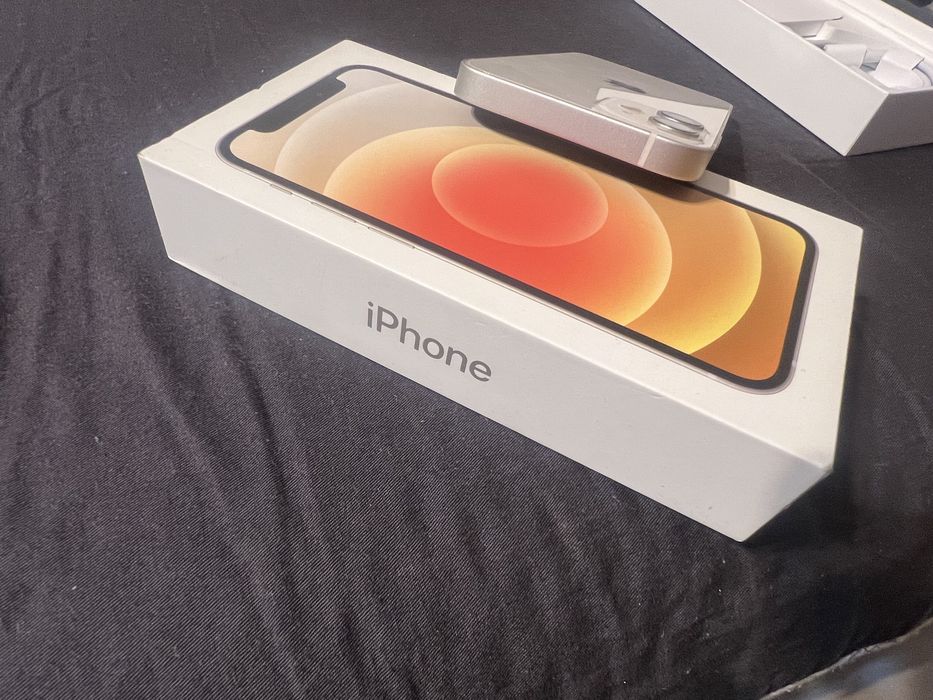 Iphone 12 mini 128 gb бял white 82% батерия