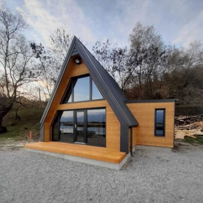 Vand casute tip A 6 x 8.5m din lemn