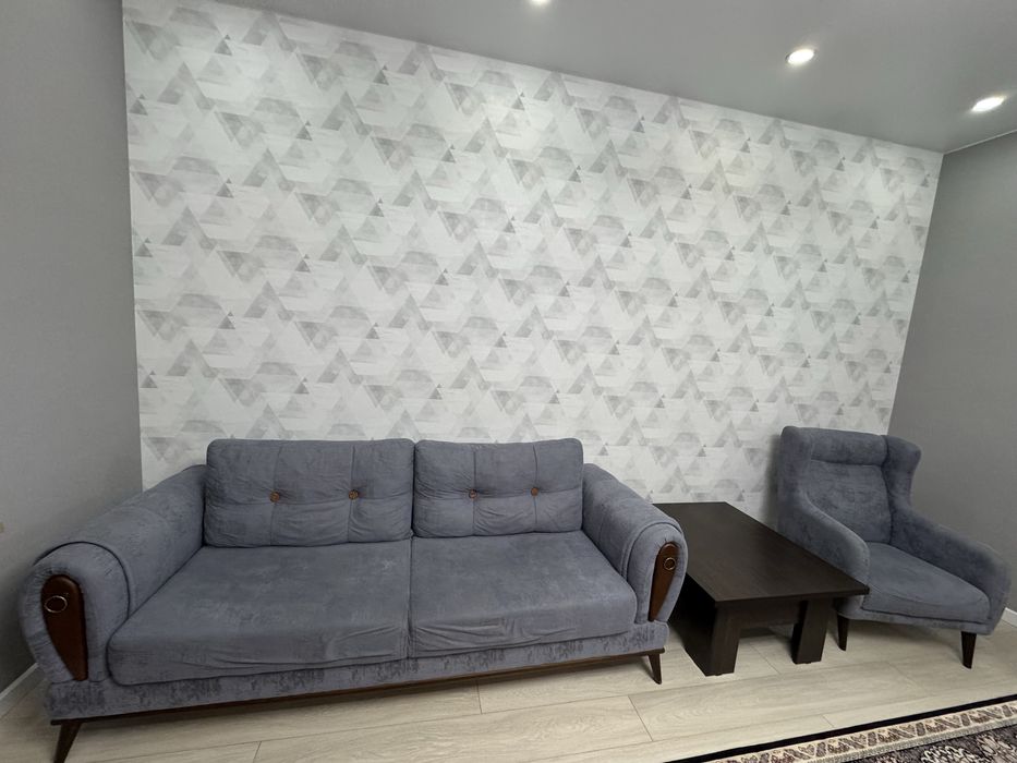 Продам диван и кресло