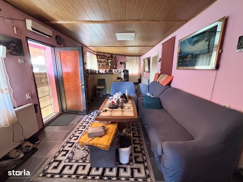 Casa single + 1200mp teren - Sura Mare