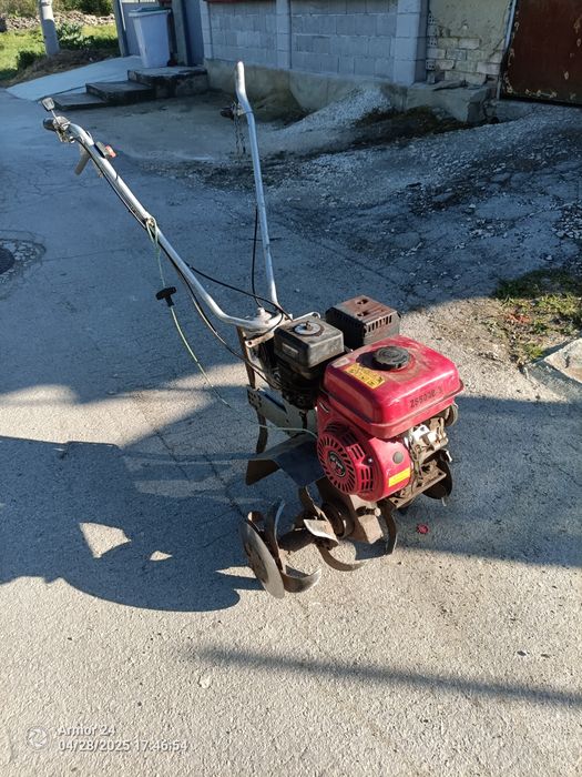 Фреза Болгар МБ 5,е вече с по 3 реда Чапи и остава 300 лв.последна сни