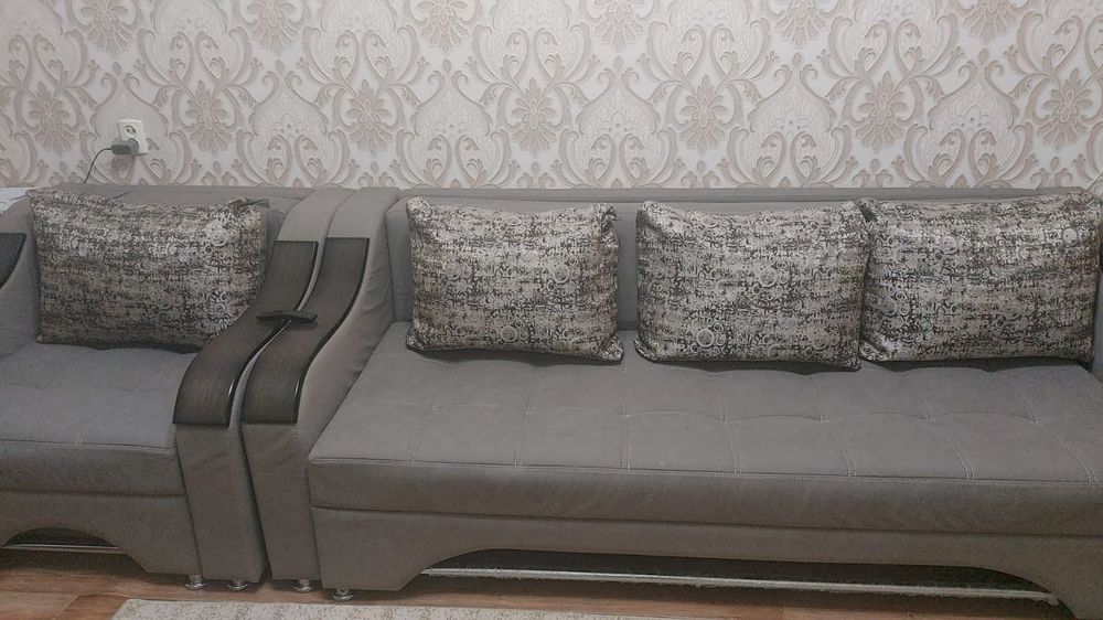 Продам Диван двойка .Состояние отличное.