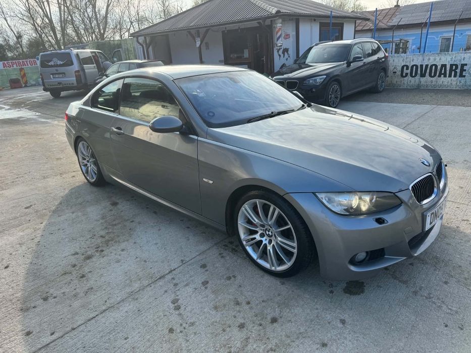 Vand BMW E 93 m pachet si BMW E 92 M pachet
