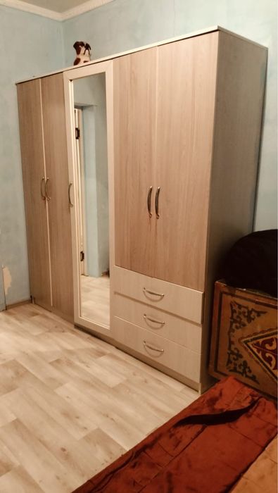 Продается спальный гарнитур