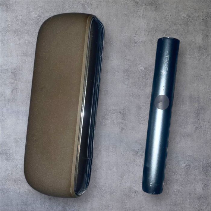 IQOS Iluma Negru