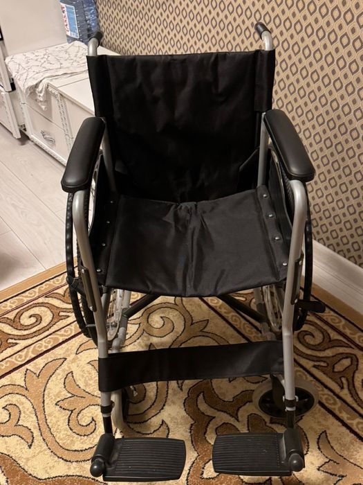 Инвалидная коляска