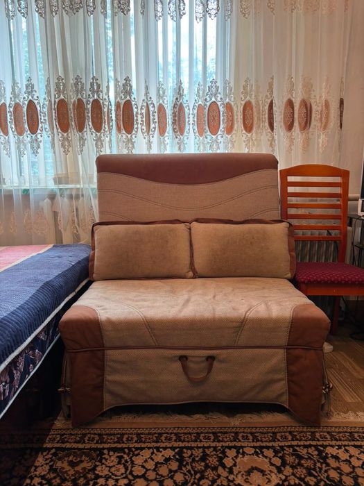 Продается кресло кровать Российский