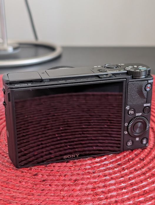 Aparat foto compact Sony RX100 VI nou