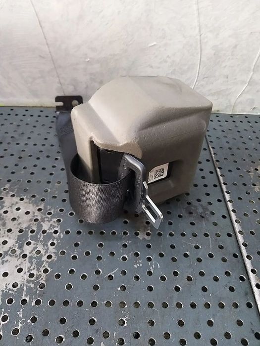 Centura siguranta stanga spate bmw seria 1 f40 s3748877308 0589p1000277 643835200b
