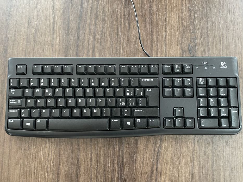 Tastatura Logitech K120