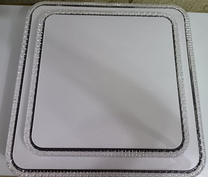 Продается светодиодная люстра