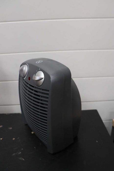 Вентилаторна печка Bestron с 2 нива на мощност, до 20кв, 2000W