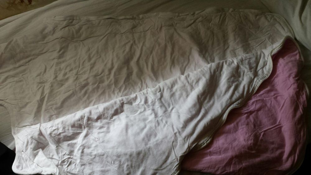 Детски.   чували