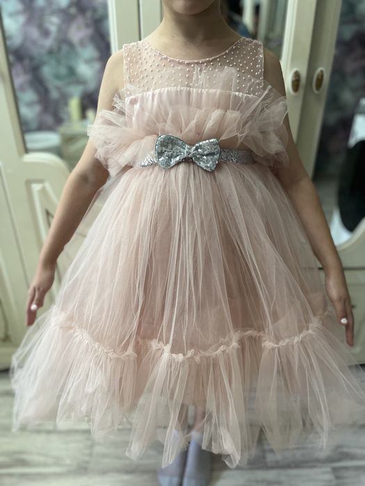 Платье в отличном состоянии