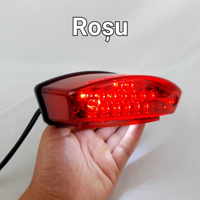 Lampă Stop LED Universală 12V pentru ATV, Quad, UTV și Motocicletă – Poziție + Frână, Lentilă Roșie Sau Fumurie, Design Sport – B22