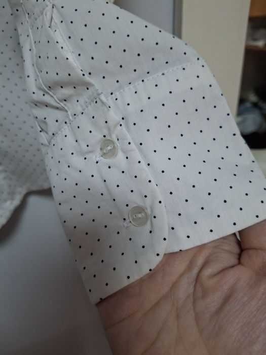 Риза бяла на точки. За училище.р36С