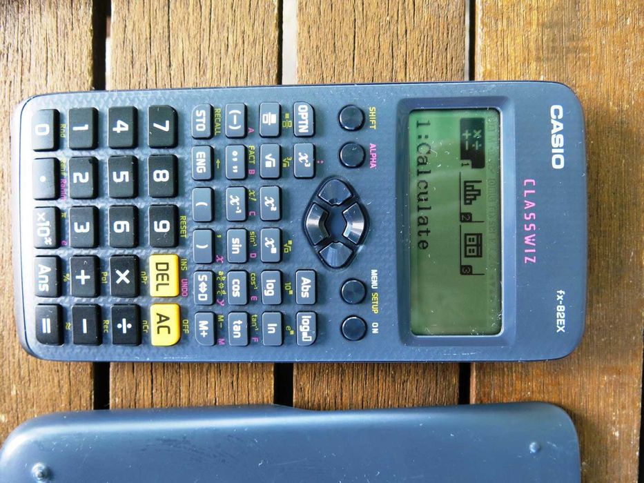 Научен калкулатор CASIO FX-82EX, Classwiz