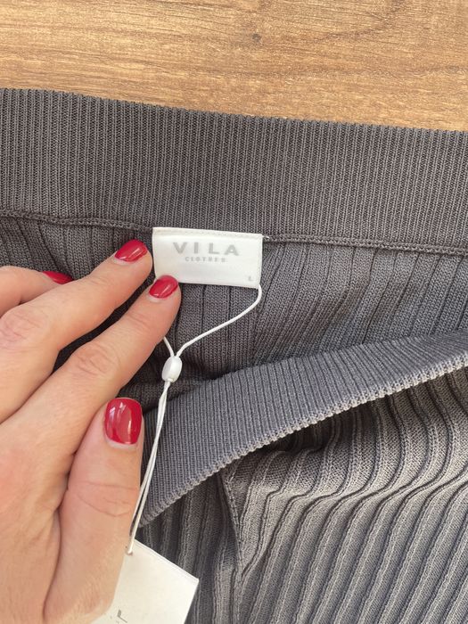 Дамска пола Vila