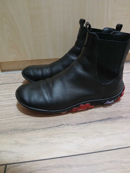 Ефектни боти от естествена кожа