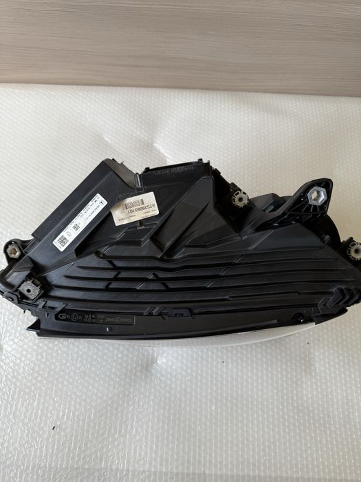 Фар ляв Mercedes W253 GLC Мерцедес ГЛЦ перфектен