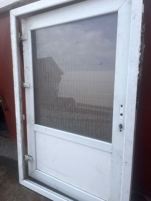 Vand usa pvc noua