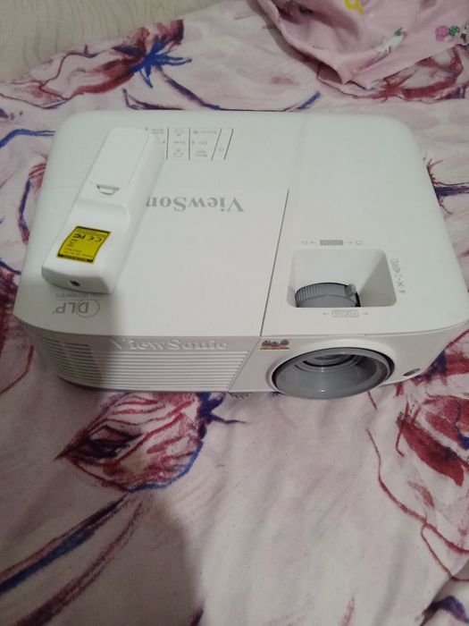 Продам проэктор  в хорошем состоянии