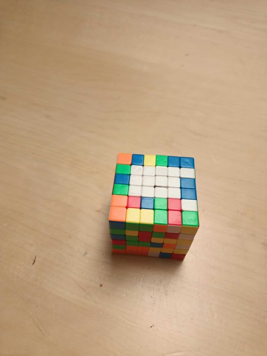 Cuburi Rubik, Kubirik Piraminx, Skweb Extreme