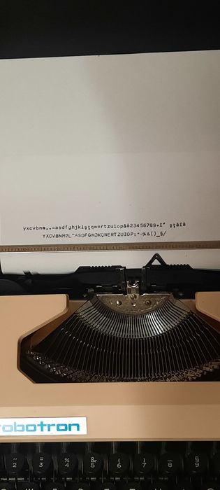 Mașină de scris Robotron diacritice românești