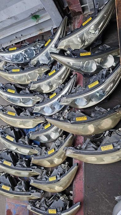 фары на Тойота estima