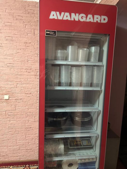 Холодильная ветринка холодильник