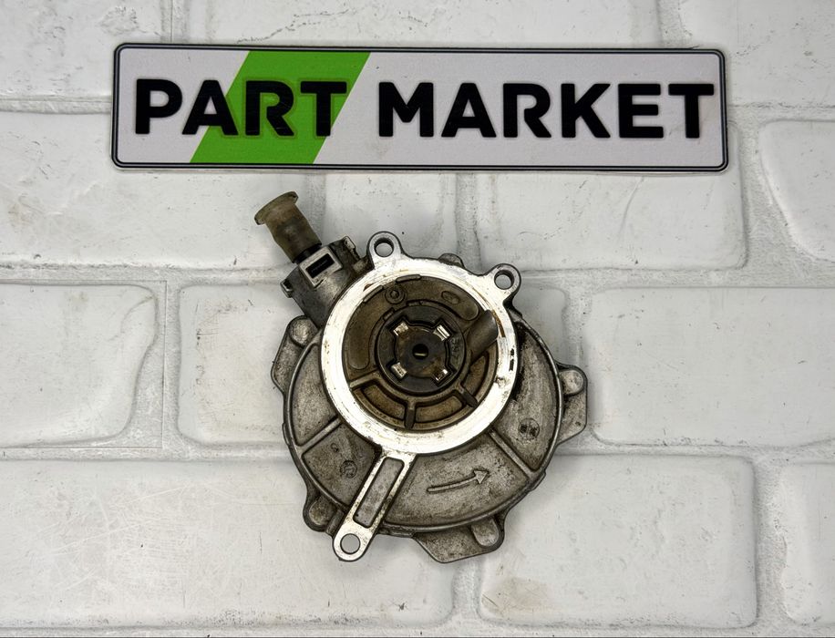 Вакуум помпа AUDI 3.0TFSI 06E145100M