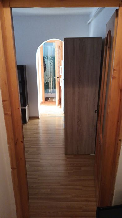 Închiriez garsoniera confort 1. Sunt  proprietar.  Loc Roman