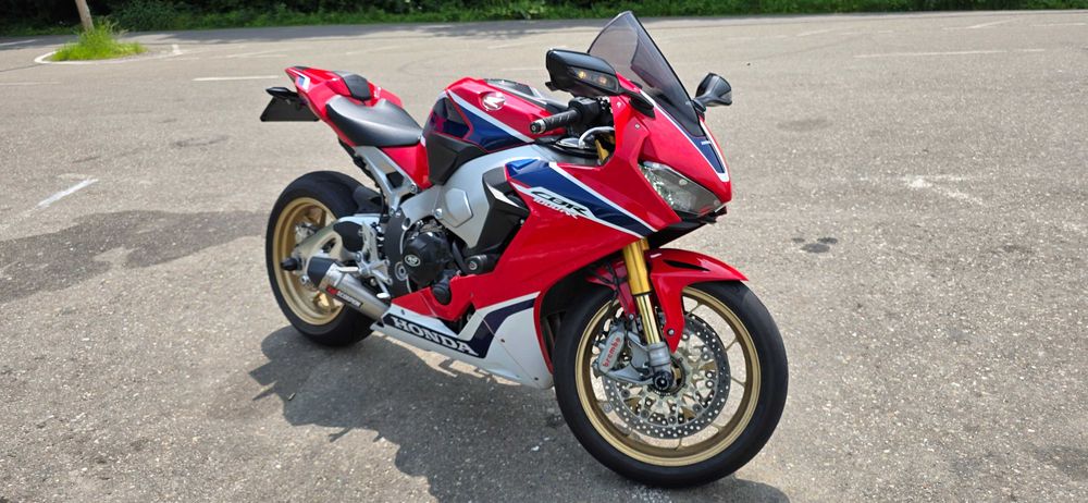 Honda CBR 1000RR SP1 SC 77