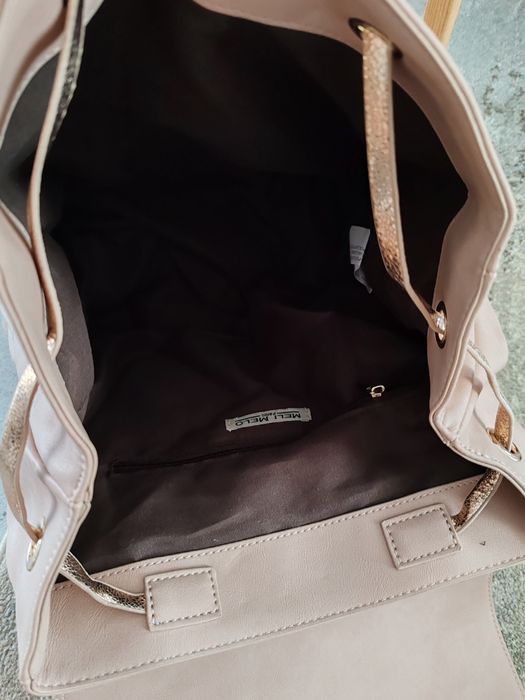 Ghiozdan / rucsac / geanta meli melo