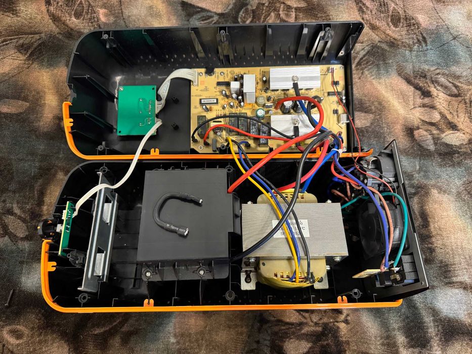 ИБП (UPS) интерактивного типа 1200 Вт (б/у)