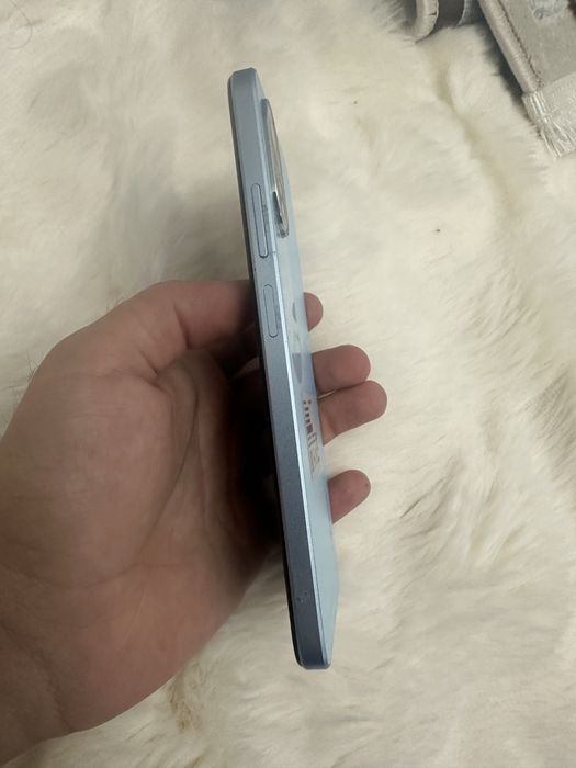 продам Oppo A58 в хорошем состоянии