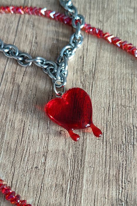 Украшение / ожерелье / колье / чокер  с сердцем