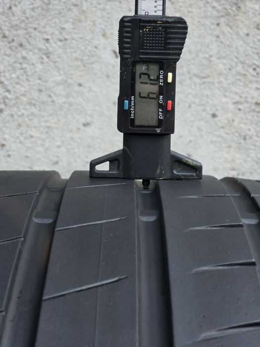 Vând două anvelope de vara Bridgestone Potenza  275 30 20 dot 1121