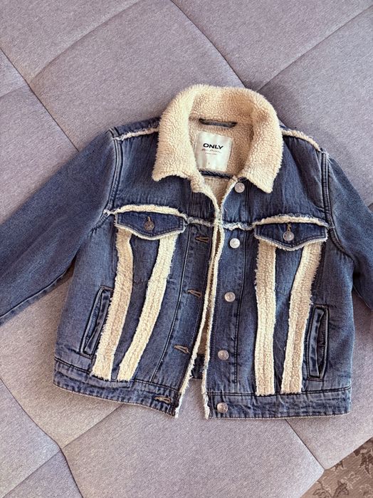 Дамско дънково яке с каракул