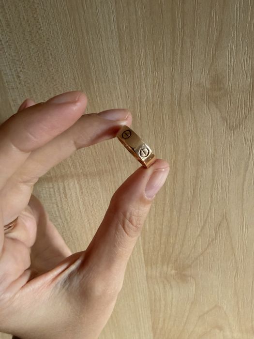 Золотое кольцо под cartier размер 16