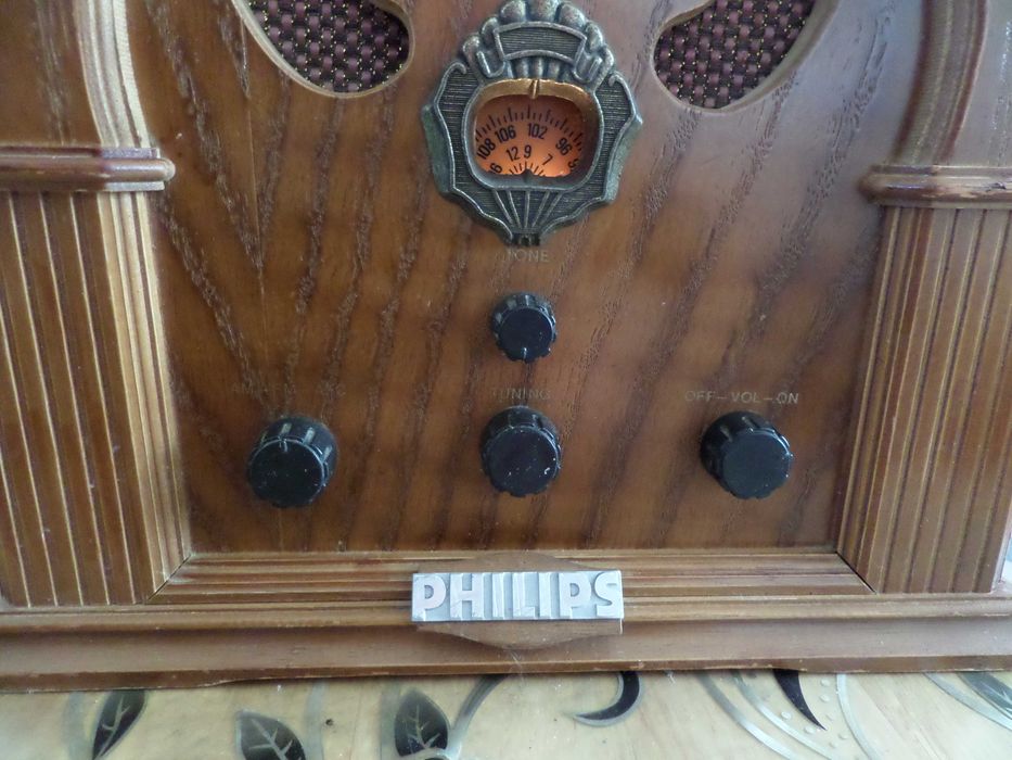 Radio si casetofon vintage FM si AM vechi superb perfect functional